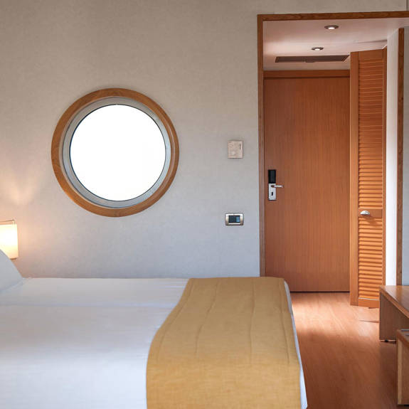 The-Athenian-Callirhoe-Hotel-Standard-Room-3.JPG
