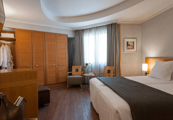 The-Athenian-Callirhoe-Hotel-Executive-Room-3.JPG
