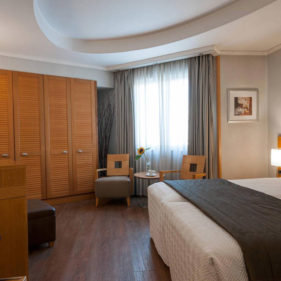 The-Athenian-Callirhoe-Hotel-Executive-Room-3.JPG

